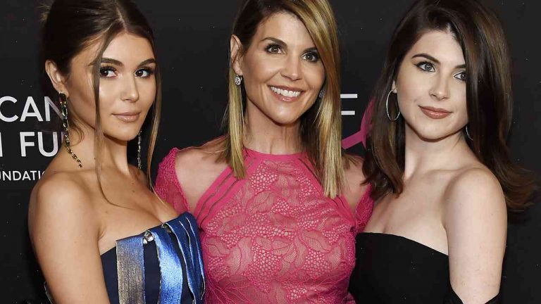Daughters of ‘Full House’ star Lori Loughlin defend their mom