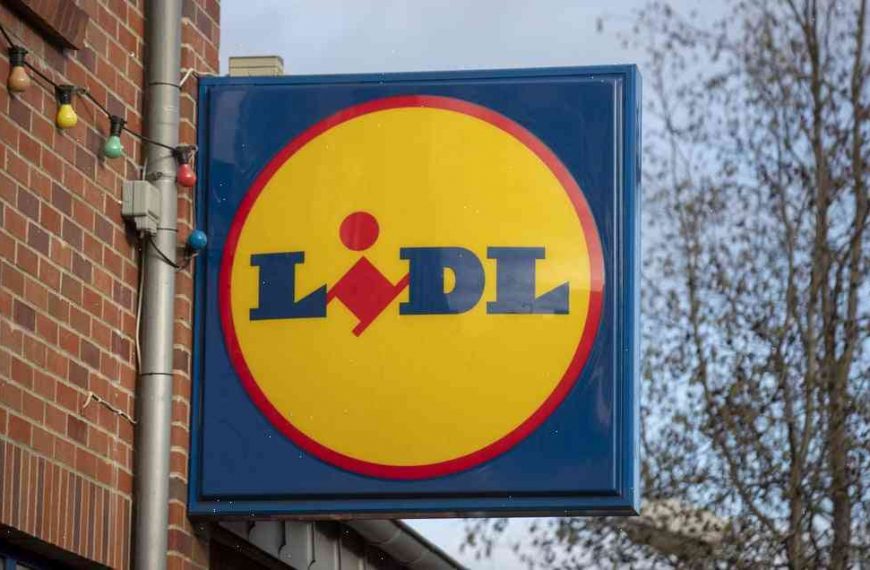 Lidl hiring 4,000 British workers by 2025