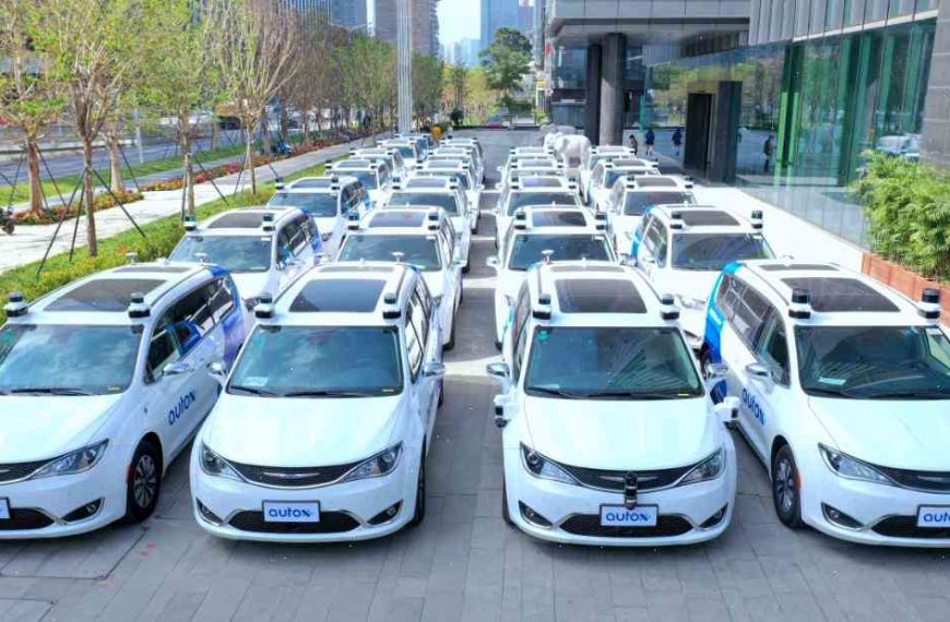 China to roll out automated taxis as car giants join forces
